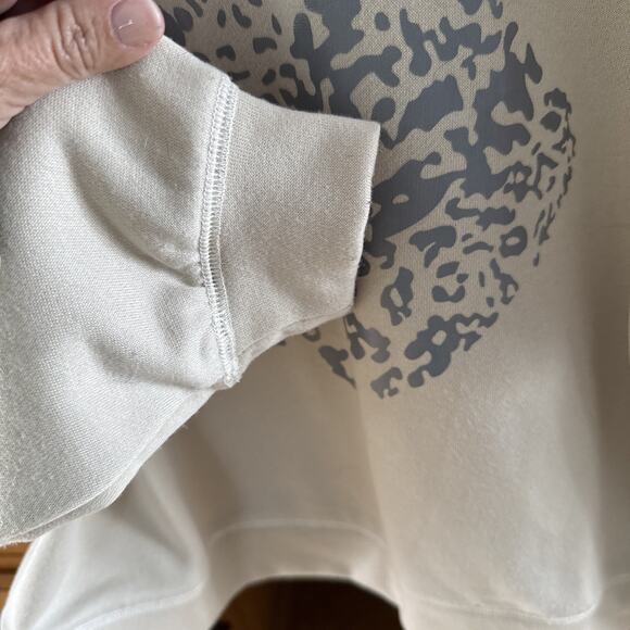 Goodnight Macaroon Leopard Print Design Cream Pullover Cropped Sweatshirt Small - Picture 4 of 7